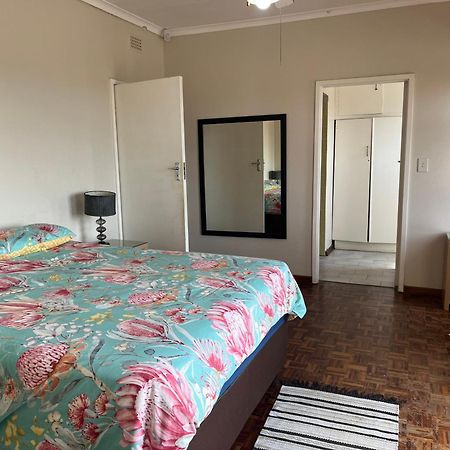 10 St Johns - House Villa Port Shepstone Buitenkant foto