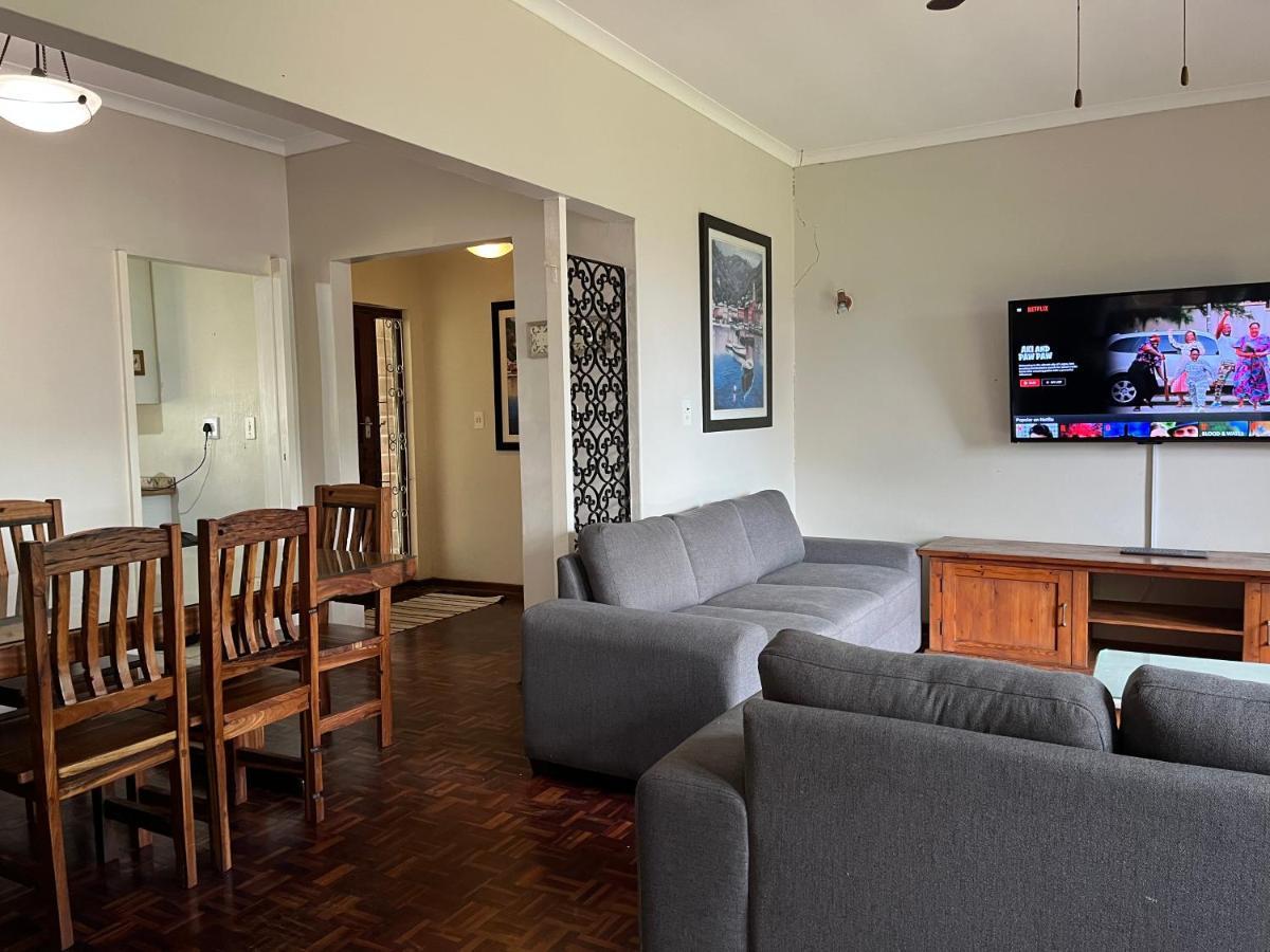 10 St Johns - House Villa Port Shepstone Buitenkant foto