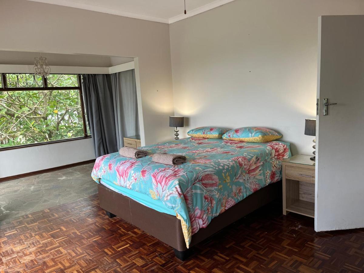 10 St Johns - House Villa Port Shepstone Buitenkant foto