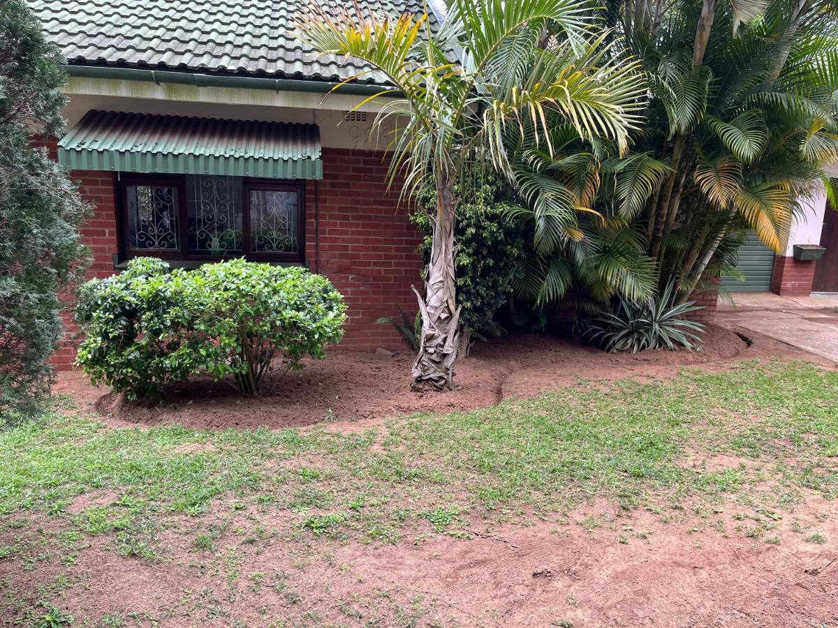 10 St Johns - House Villa Port Shepstone Buitenkant foto